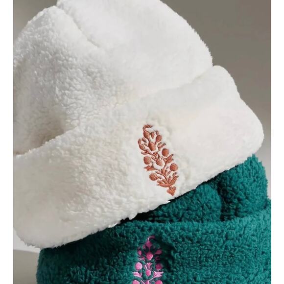 Free People FP Movement Backroads Sherpa Beanie Hat White Cream Beenie - Picture 2 of 8